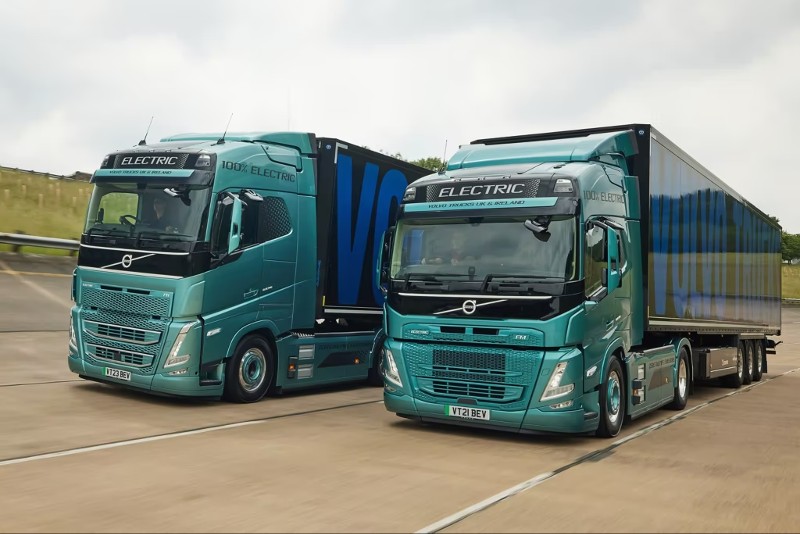 First Volvo electric tractor units approved for Government's £25,000 plug-in grant